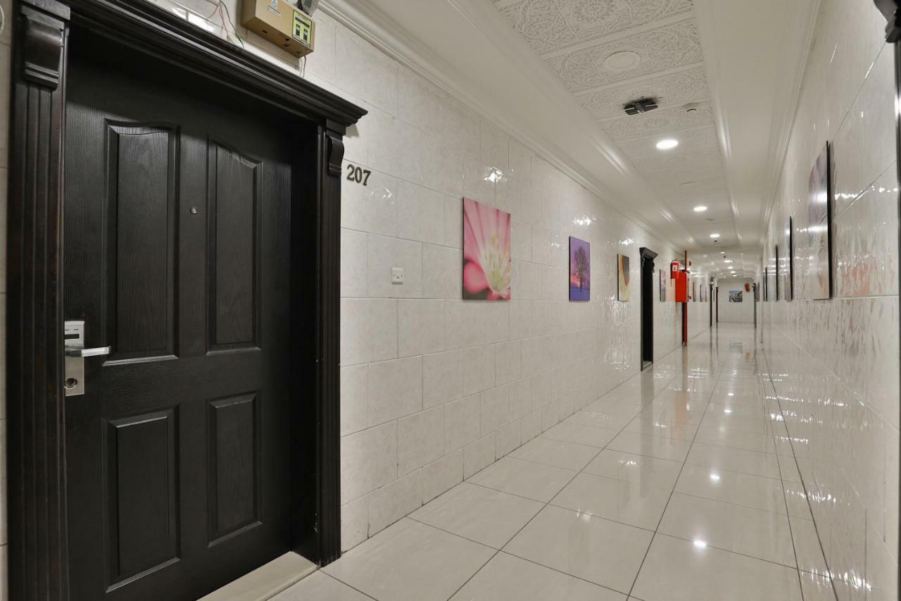 Al Harira Al Motamaiza Furnished Apartment Jeddah Exterior photo